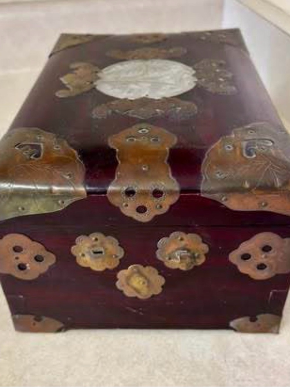 Chinese Jewelry Box - Picture 4 of 8